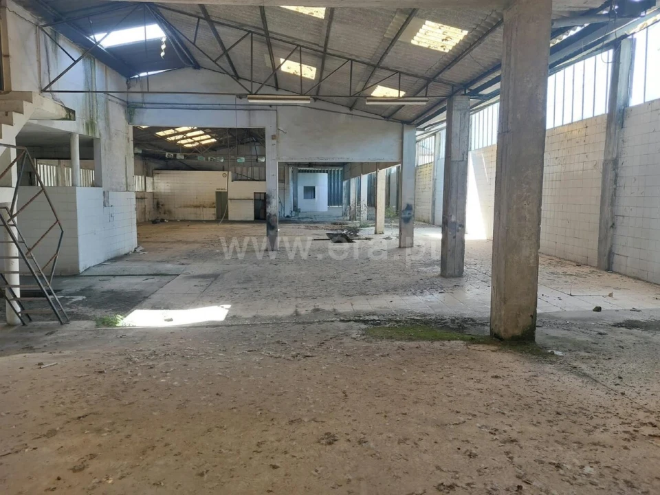 Armazém para Venda em Fiães Foto 7