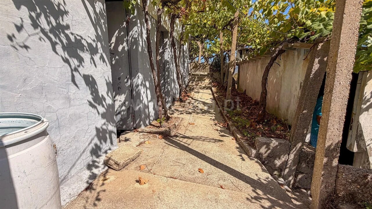 Quinta T3 para Venda em Santa Cruz do Douro e São Tomé de Covelas Foto 12