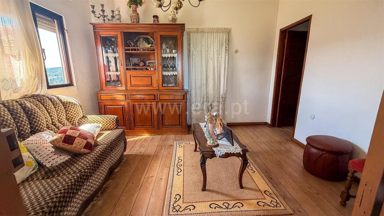 Quinta T3 para Venda em Santa Cruz do Douro e São Tomé de Covelas Foto 5