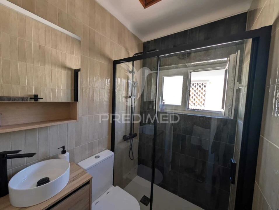 Apartamento T2 para Venda em Mafamude e Vilar do Paraíso Foto 13