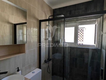 Apartamento T2 para Venda em Mafamude e Vilar do Paraíso
