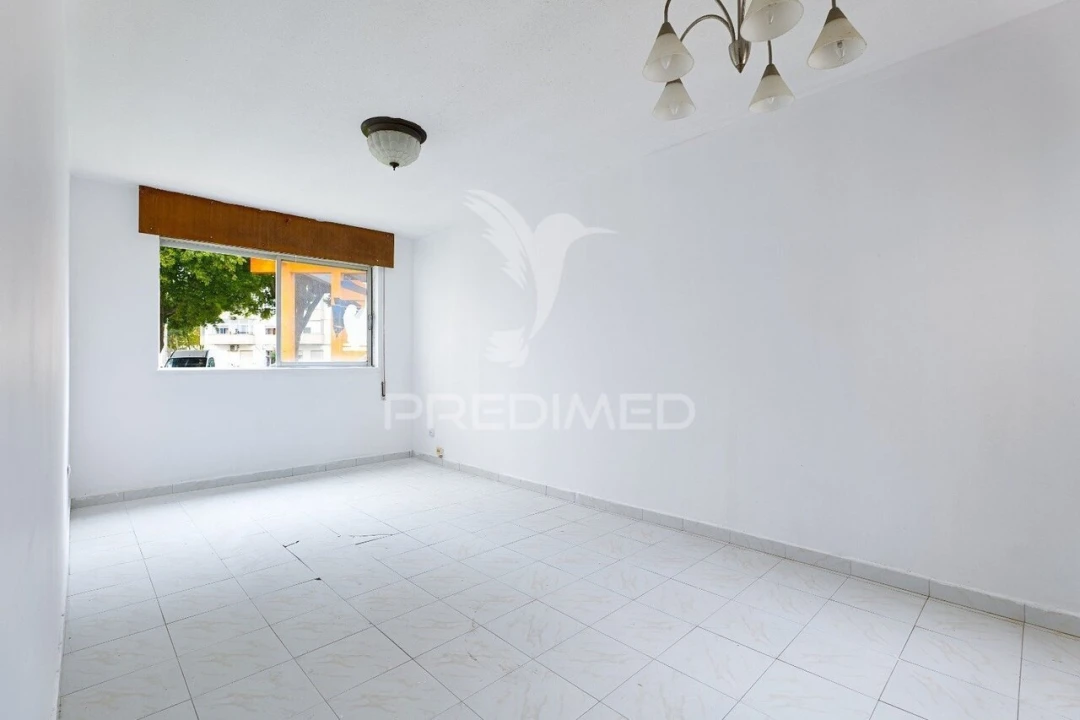 Apartamento T2 para Venda em Corroios Foto 1