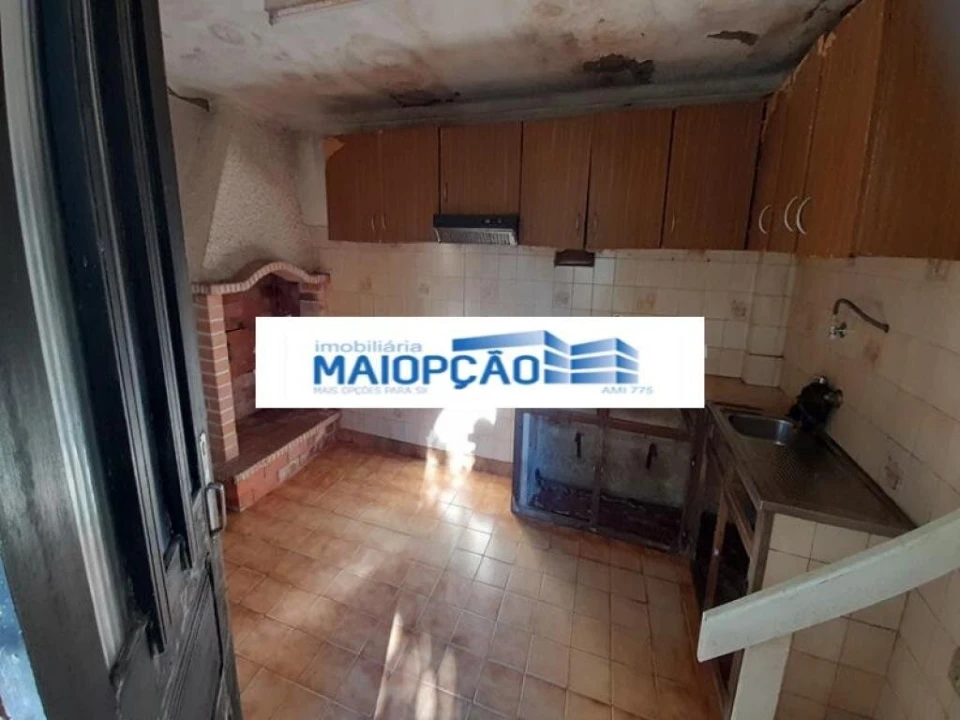 Moradia T3 para Venda em Tavarede Foto 5