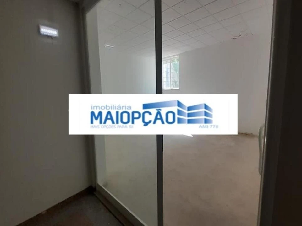 Loja para Venda em Moimenta da Beira Foto 2
