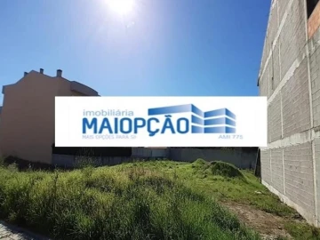 Terreno para Venda em Tarouca e Dálvares
