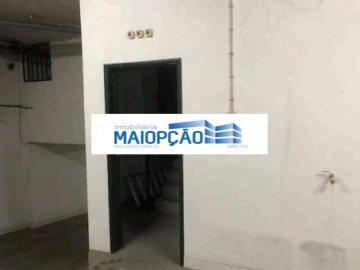 Garagem para Venda em Arroios