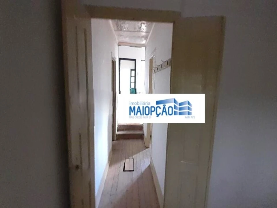 Moradia T3 para Venda em Arcozelos Foto 2