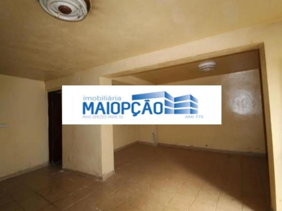 Moradia T4 para Venda em Brunhozinho, Castanheira e Sanhoane Foto 5