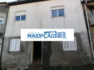 Moradia T4 para Venda em Brunhozinho, Castanheira e Sanhoane