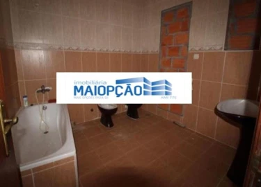Moradia T4 para Venda em Brunhozinho, Castanheira e Sanhoane