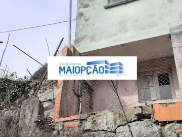 Moradia T2 para Venda em Castro Daire