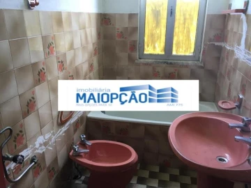Moradia T2 para Venda em Alverca da Beira/Bouça Cova