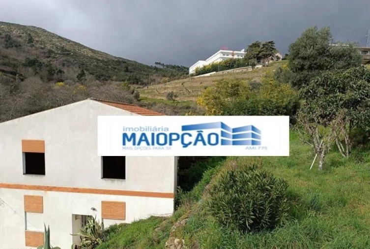 Terreno para Venda em Tabuaço Foto 2