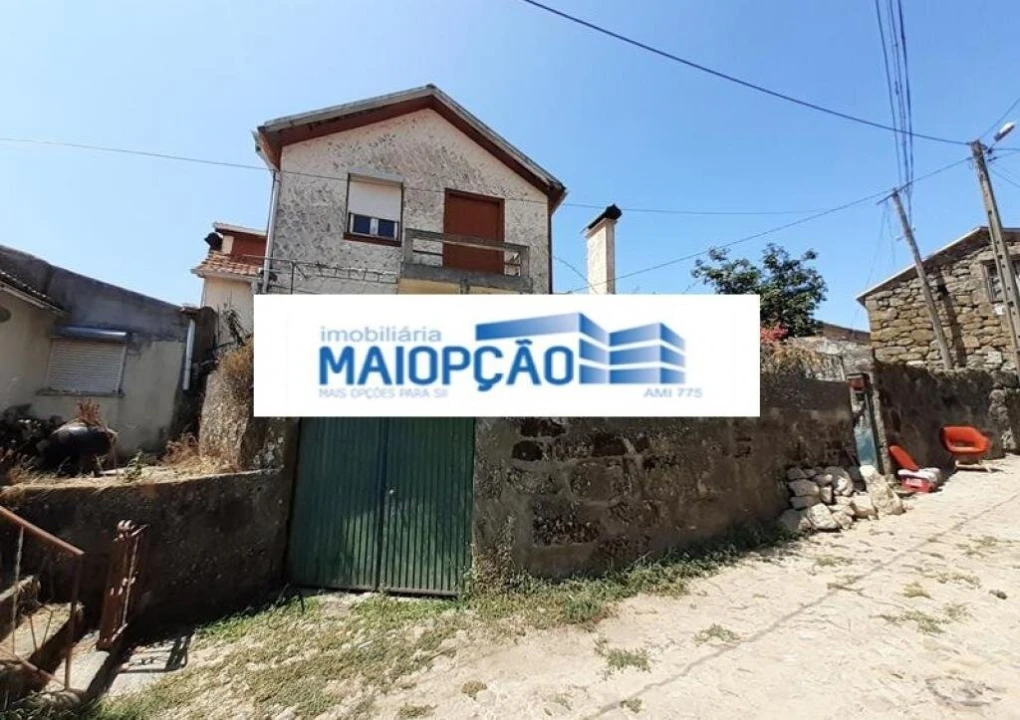 Moradia T5 para Venda em São Cipriano Foto 2