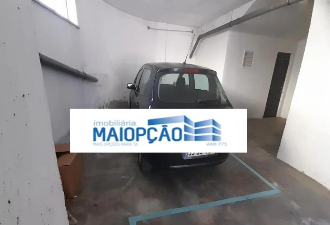 Garagem para Venda em Santa Comba Dão e Couto do Mosteiro Foto 6