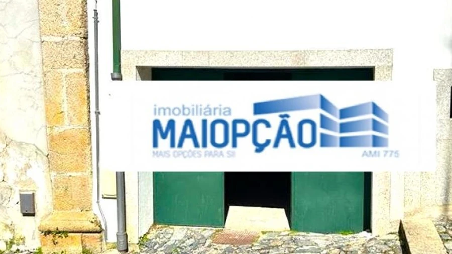 Garagem para Venda em Sé, Santa Maria e Meixedo