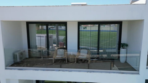 Moradia T3 para Venda em Ferreiras