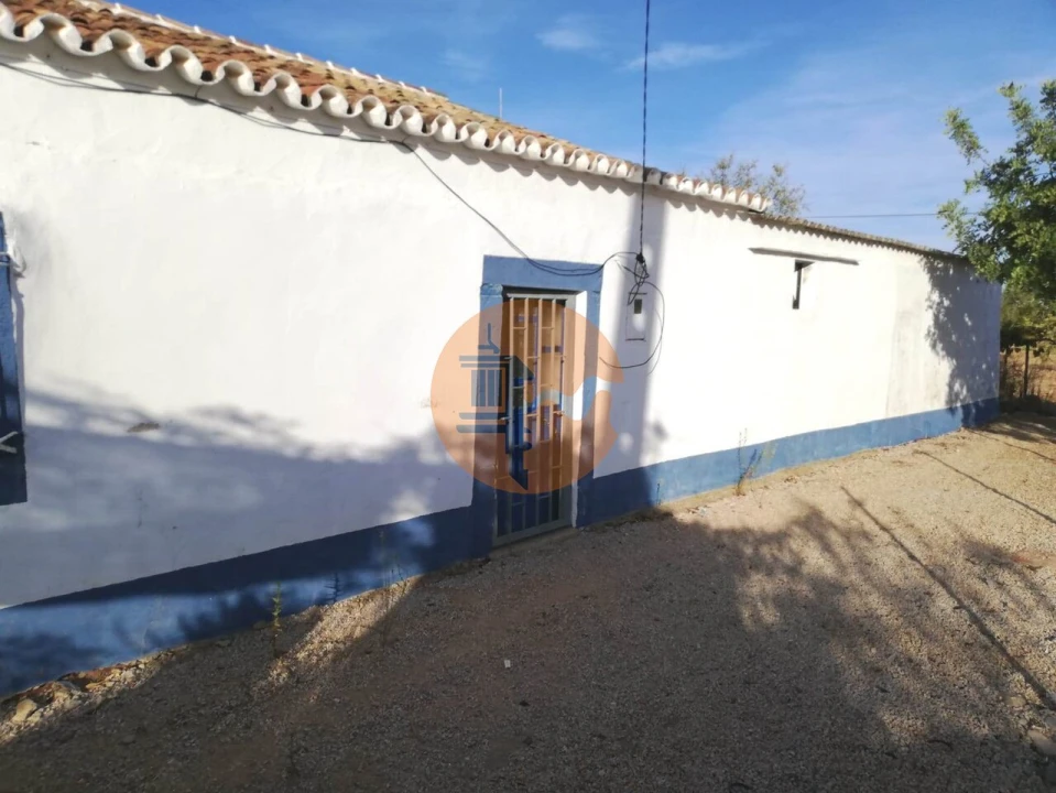 Moradia T2 para Venda em Santa Catarina da Fonte do Bispo Foto 10