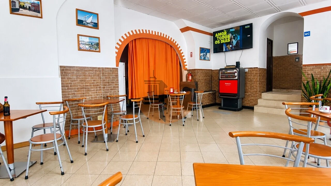 Loja para Venda em Olhão Foto 23
