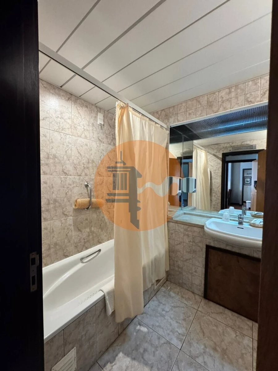 Apartamento T2 para Venda em Albufeira e Olhos de Água Foto 11