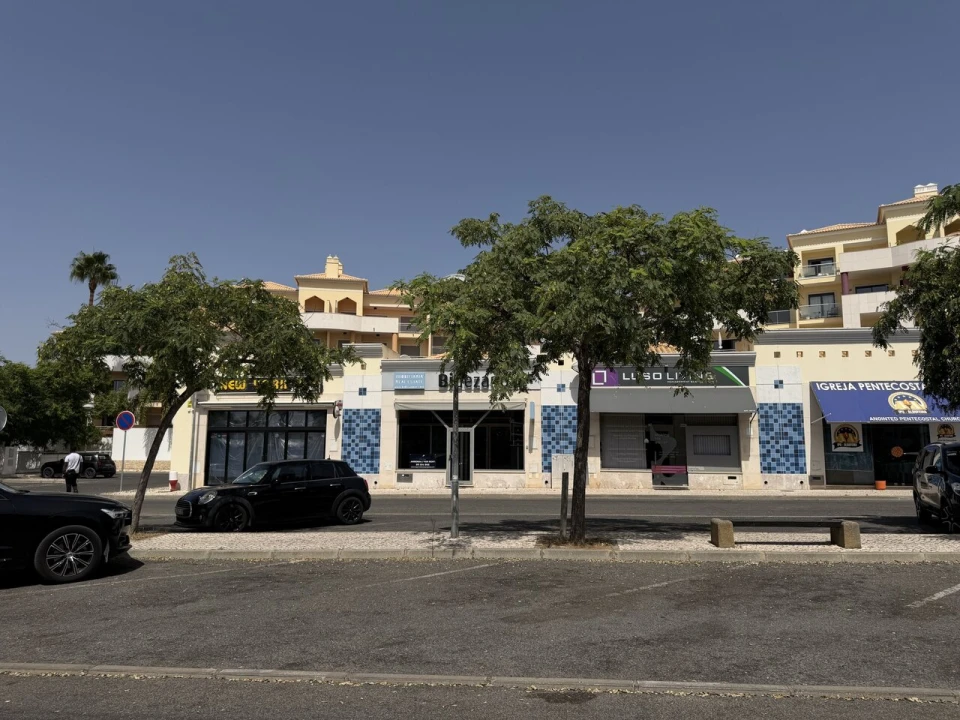 Loja para Venda em Albufeira e Olhos de Água Foto 5