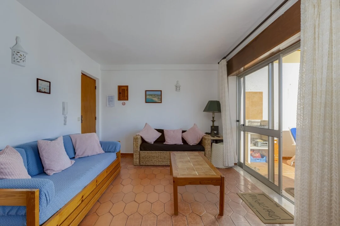 Apartamento T1 para Venda em Luz Foto 6