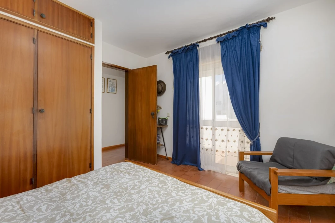 Apartamento T1 para Venda em Luz Foto 15