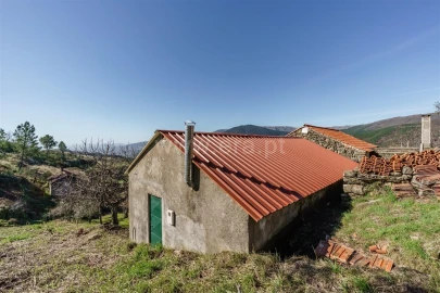 Quinta T2 para Venda em Teixoso e Sarzedo