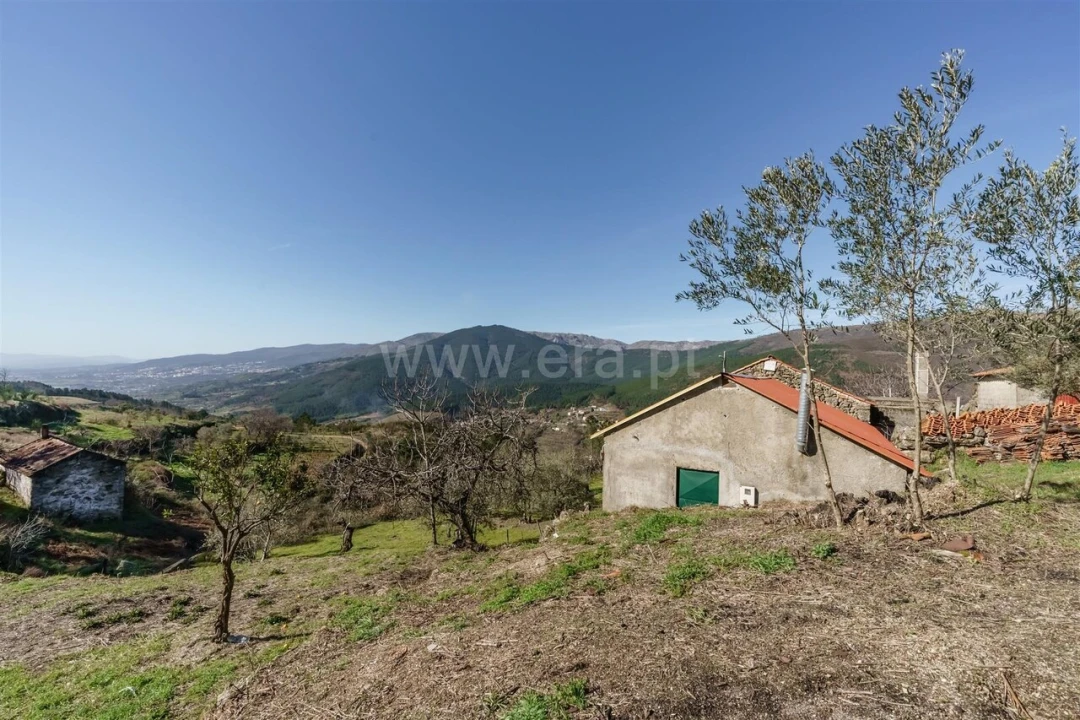Quinta T2 para Venda em Teixoso e Sarzedo Foto 10