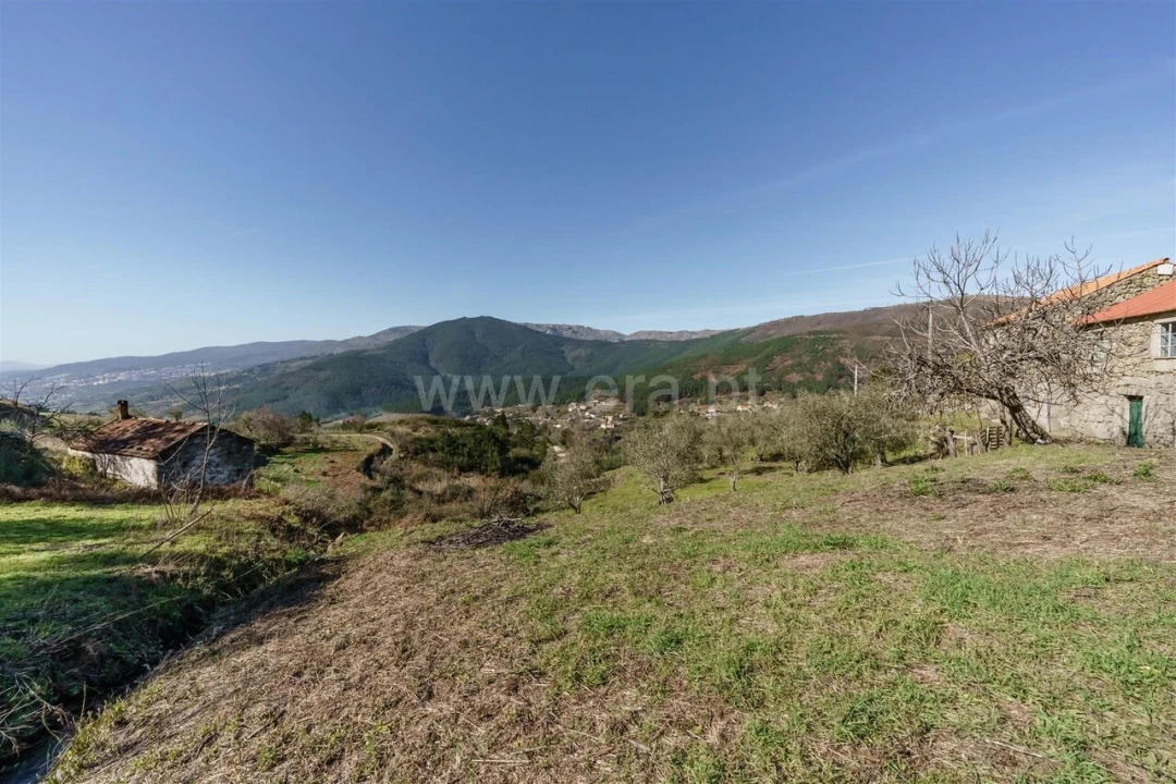 Quinta T2 para Venda em Teixoso e Sarzedo Foto 5