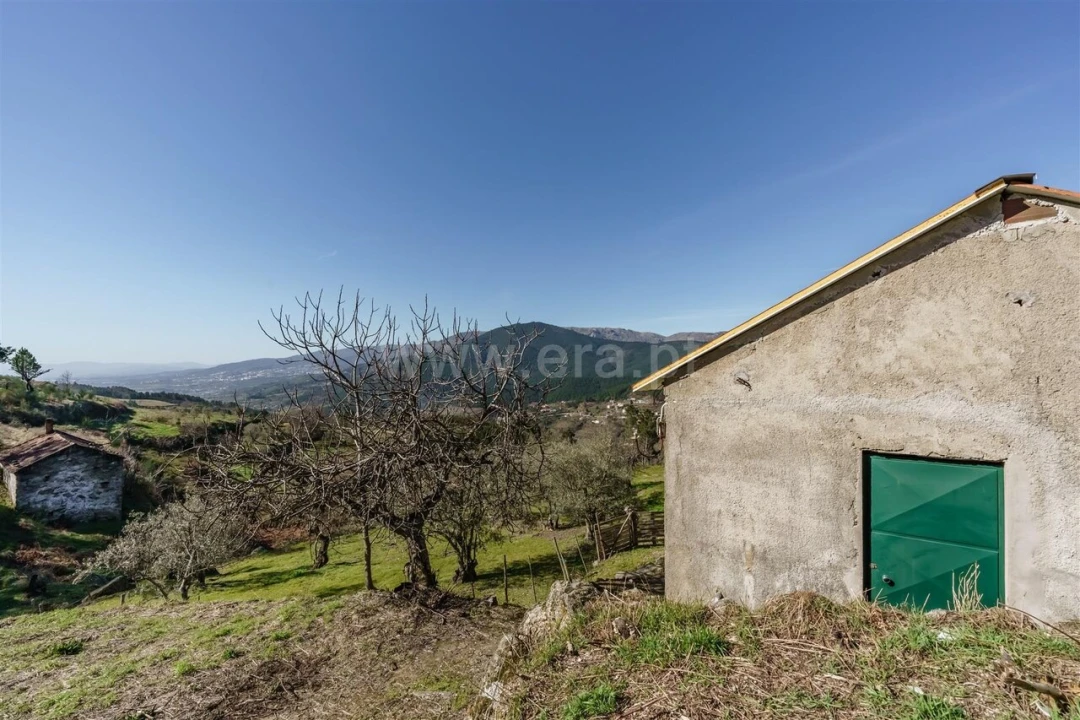 Quinta T2 para Venda em Teixoso e Sarzedo Foto 11