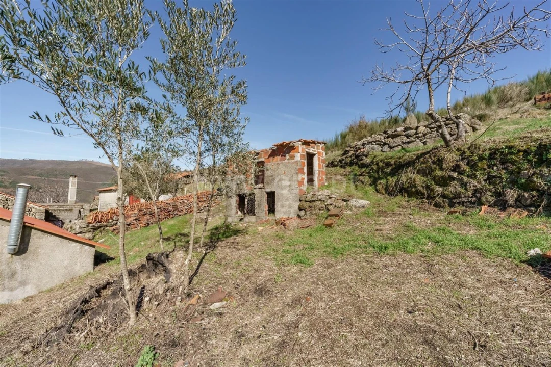 Quinta T2 para Venda em Teixoso e Sarzedo Foto 9