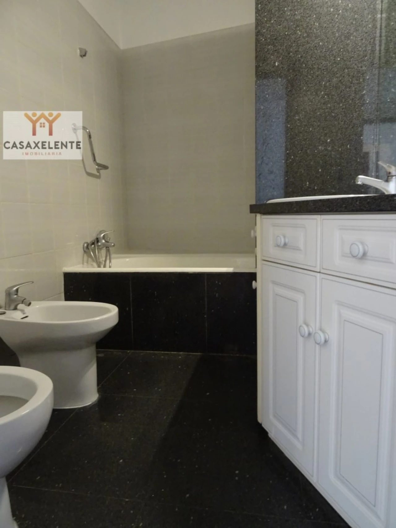 Apartamento T3 para Arrendamento em Carcavelos e Parede Foto 14