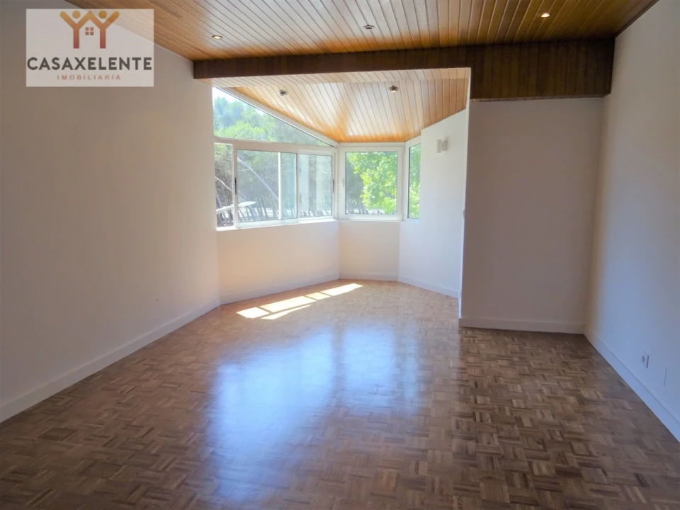 Apartamento T3 para Arrendamento em Carcavelos e Parede Foto 1