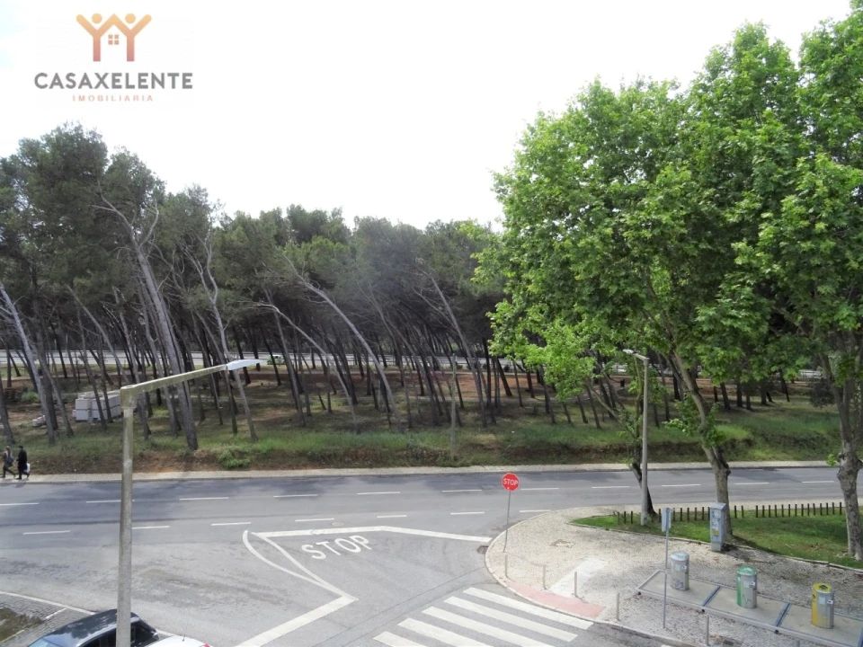 Apartamento T3 para Arrendamento em Carcavelos e Parede Foto 4
