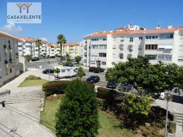 Apartamento T3 para Arrendamento em Carcavelos e Parede