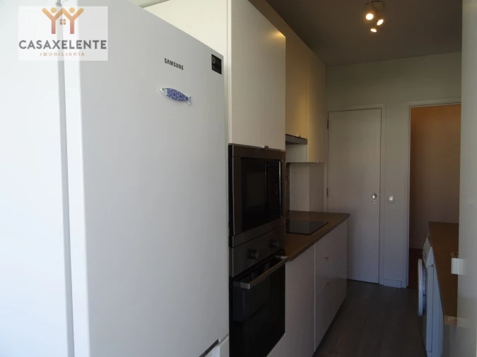 Apartamento T3 para Arrendamento em Carcavelos e Parede Foto 10