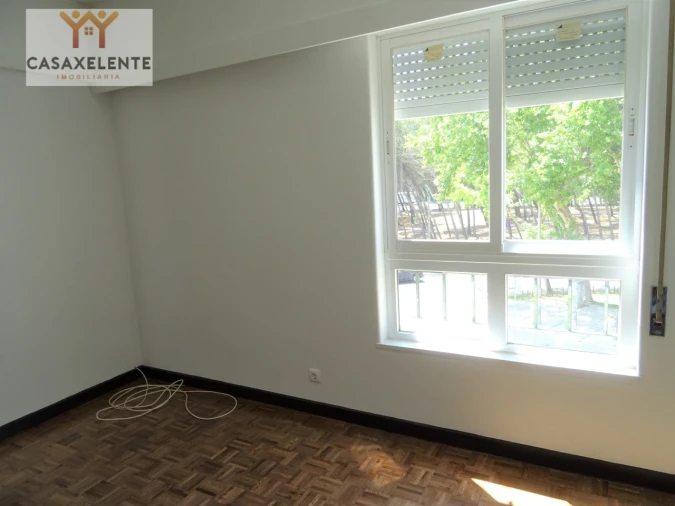 Apartamento T3 para Arrendamento em Carcavelos e Parede Foto 21