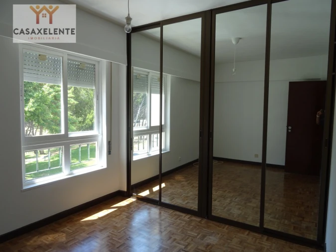 Apartamento T3 para Arrendamento em Carcavelos e Parede Foto 23