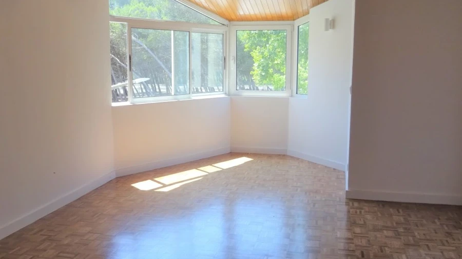 Apartamento T3 para Arrendamento em Carcavelos e Parede