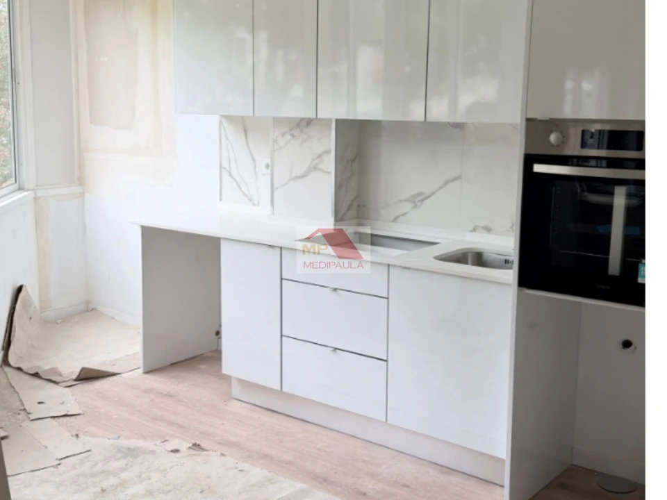 Apartamento T3 para Venda em Venteira Foto 1
