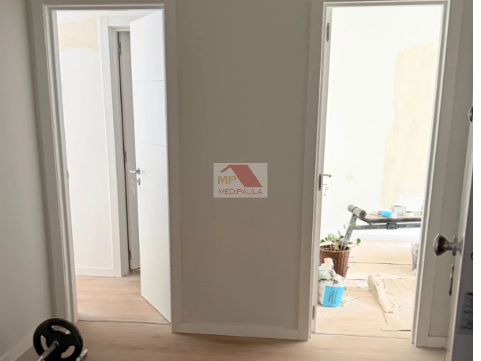 Apartamento T3 para Venda em Venteira Foto 2