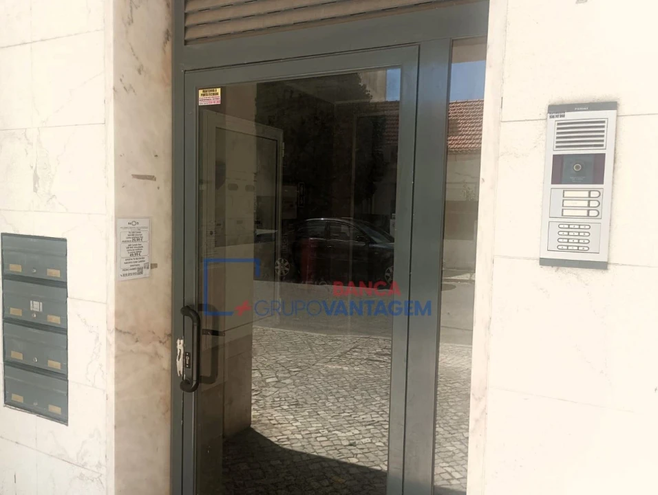 Apartamento T3 para Venda em Encosta do Sol Foto 2