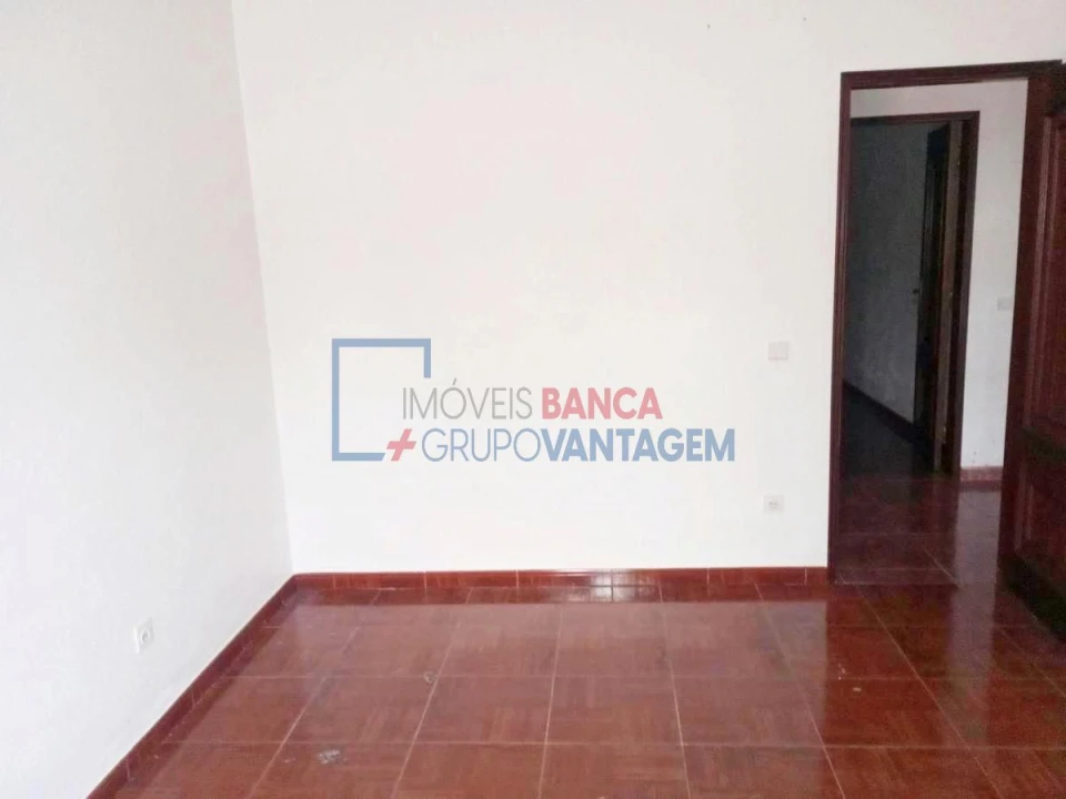 Moradia T3 para Venda em Vendas Novas Foto 8