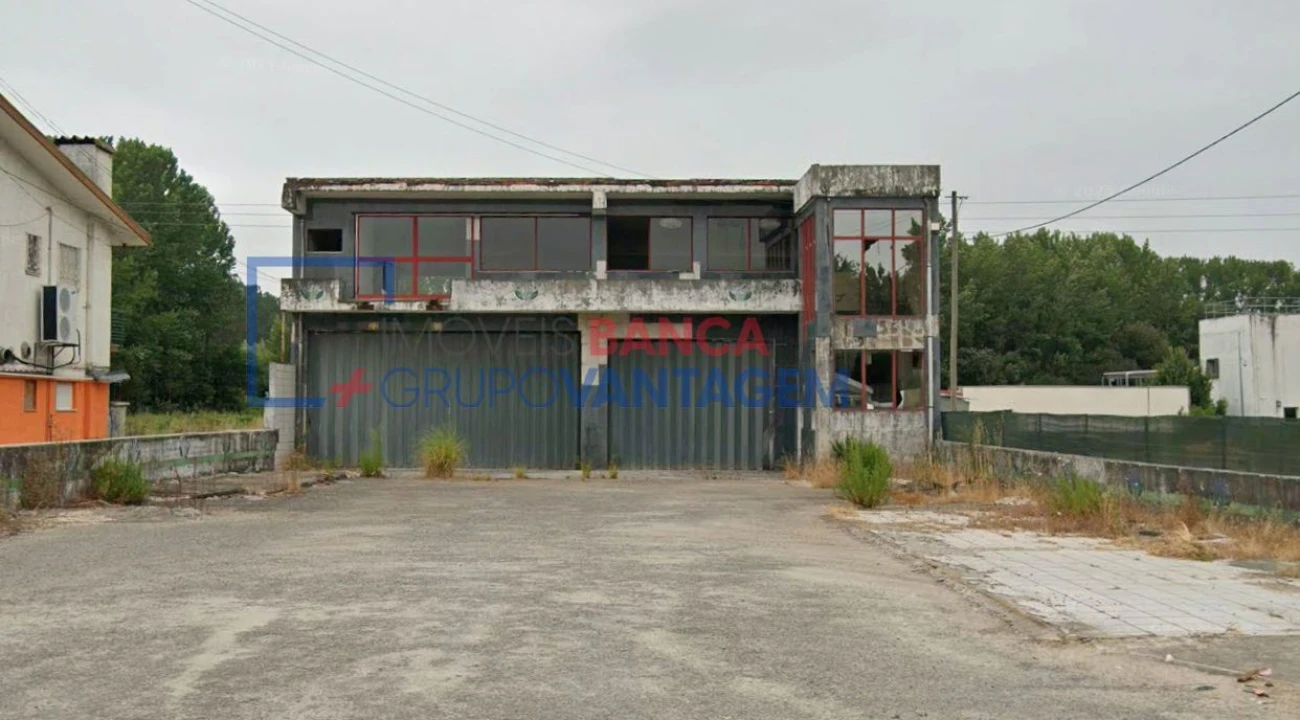 Armazém para Venda em Fiães Foto 14