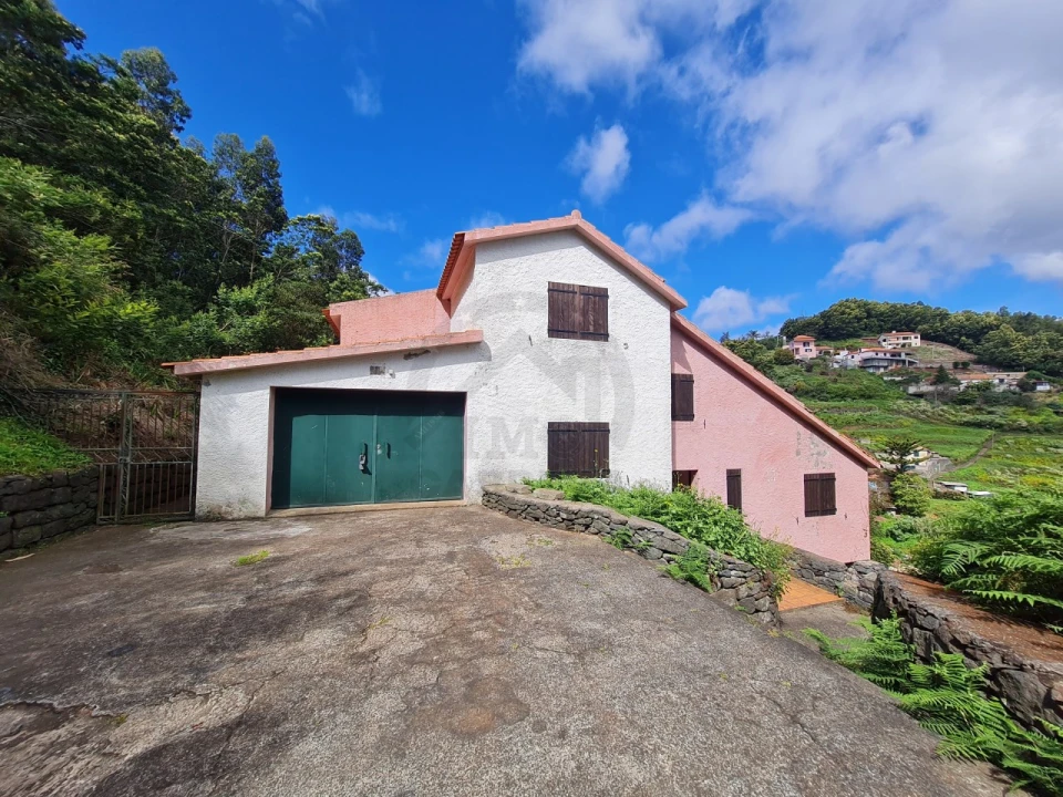 Moradia T2 para Venda em Camacha Foto 1