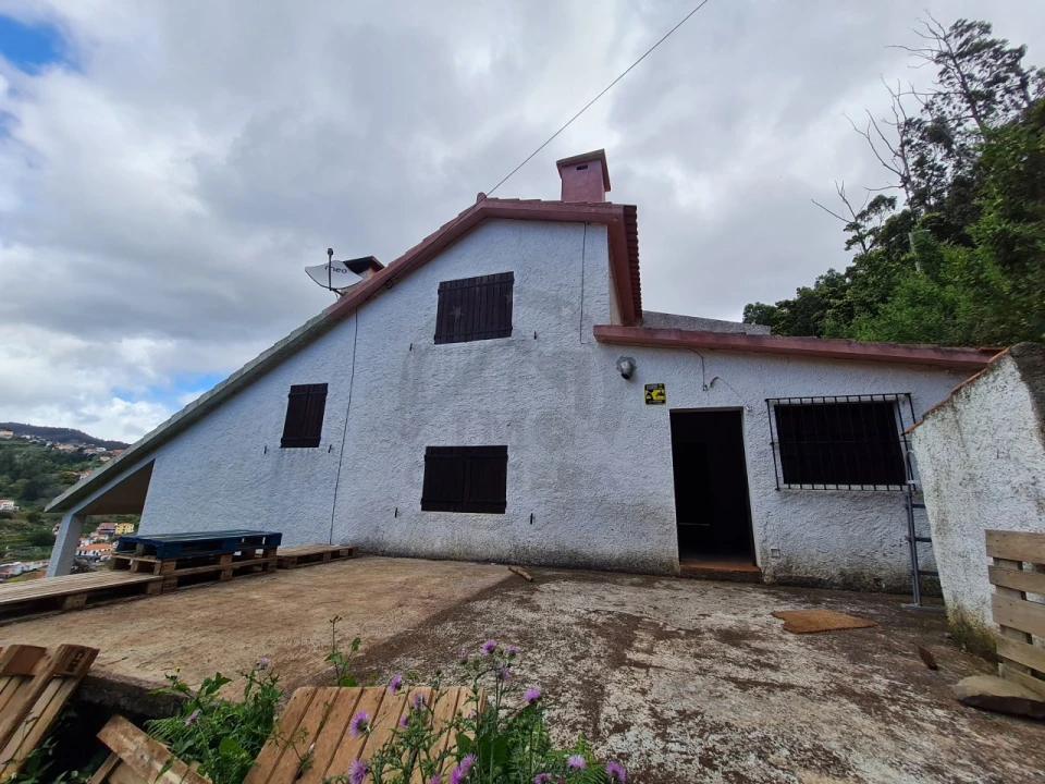 Moradia T2 para Venda em Camacha Foto 17