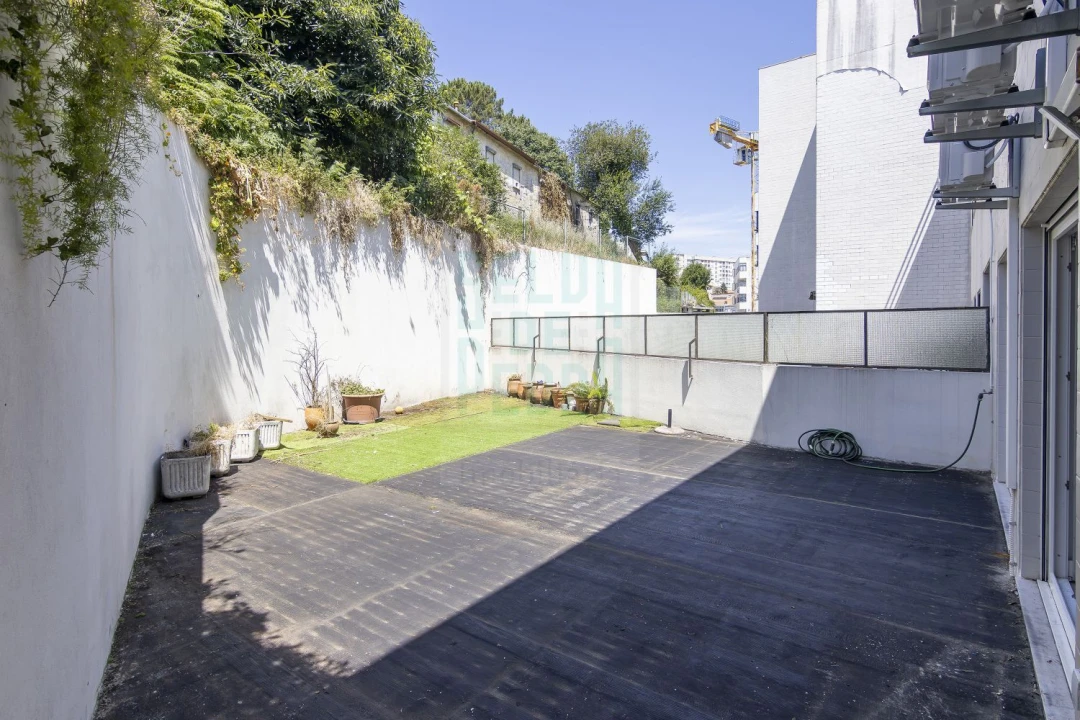 Apartamento T4 para Venda em Bonfim Foto 24