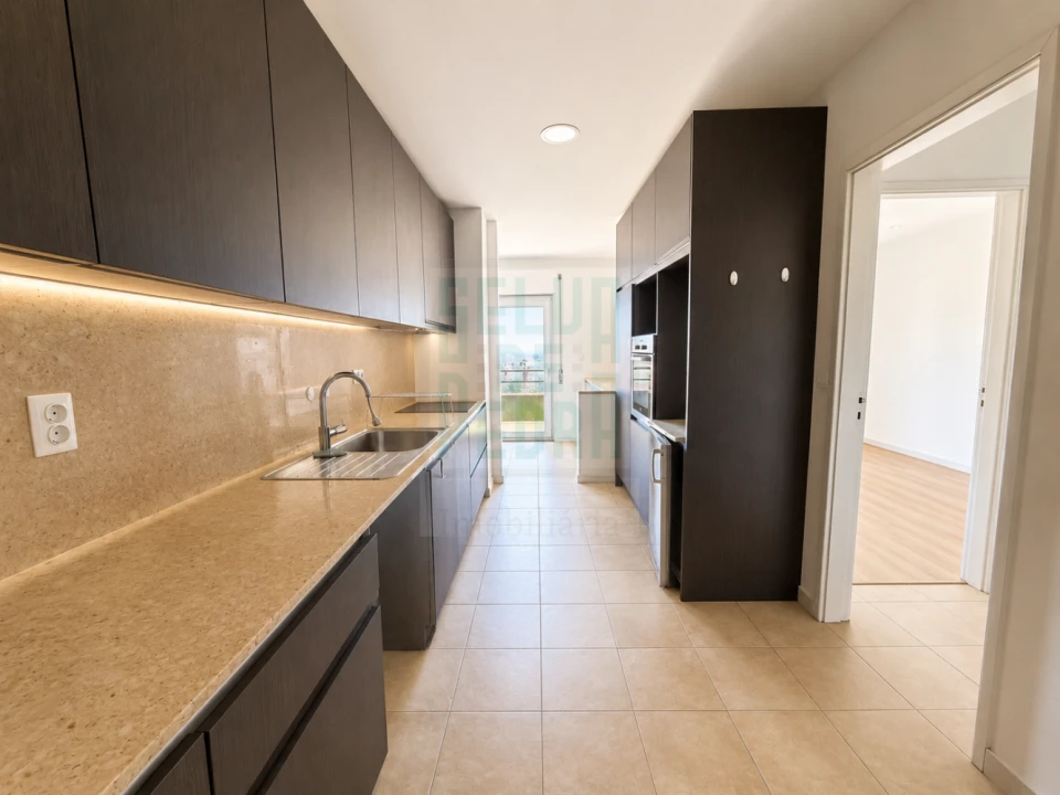 Apartamento T4 para Venda em Bonfim Foto 8