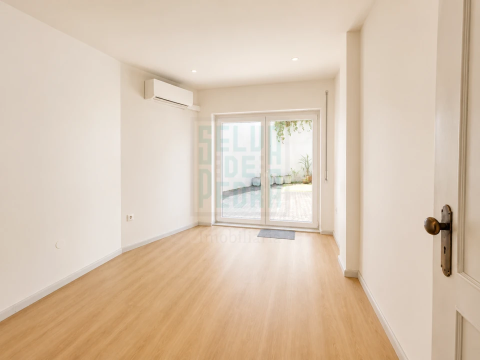 Apartamento T4 para Venda em Bonfim Foto 30